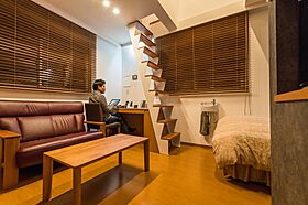 株式会社建築システムの施工事例「8坪の土地に5坪の家「THE 狭小住宅」【230】」の画像1