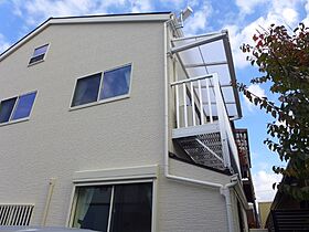 株式会社建築システムの施工事例「トップライトの柔らかな光の中で団欒できるリビングのある狭小住宅【254】」の画像2