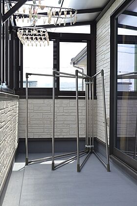 株式会社建築システムの施工事例「水廻りや玄関も親世帯と子世帯に設けた全館空調システム省エネ二世帯住宅【187】」の画像6