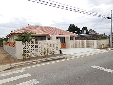 株式会社 宮里住宅社 (ロイヤルハウス美ら海店)の施工事例「スムヴィラ」の画像