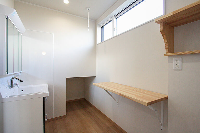 有限会社 高健工務店の公式画像_洗面4