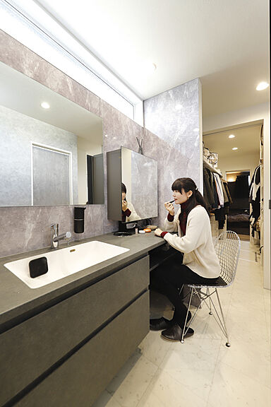 株式会社七呂建設の施工事例「美しく、無駄のない暮らしをデザインするホテルライクな住まい」の画像4