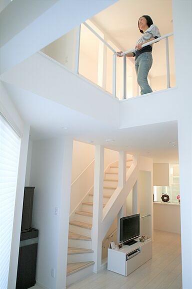 建築工房ピネストの施工事例「狭小3階建住宅『くつろぎの家』」の画像2