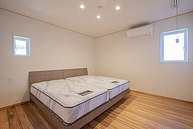 建築工房ピネストの施工事例「スーパーウォールDUAL工法・高断熱住宅『暖段の家』」の画像9