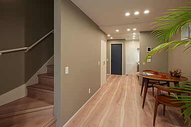 建築工房ピネストの施工事例「狭小2階建て+ロフト『まどかの家』」の画像3