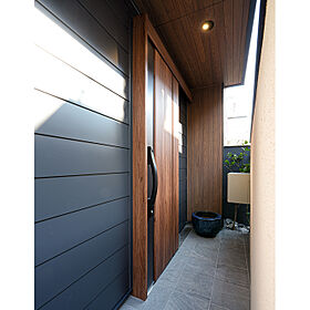 建築工房ピネストの施工事例「狭小3階建て/敷地約14坪/木造・準耐火住宅『みわたしの家』」の画像2