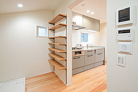 建築工房ピネストの施工事例「狭小3階建て/敷地約14坪/木造・準耐火住宅『みわたしの家』」の画像7