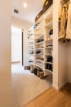 タナカホームズの施工事例「宇部市 Y様邸 「ラク」して「キレイ」をキープできるおしゃれな平屋」の画像3