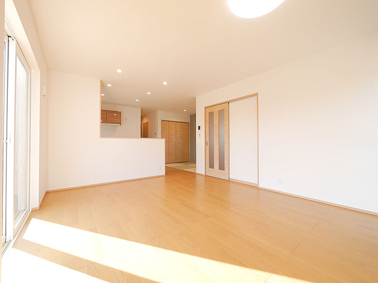 タナカホームズの公式画像_リビング3