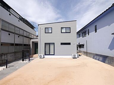 タナカホームズの施工事例「草戸モデルハウス」の画像1