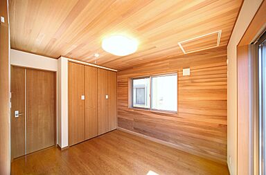 川木建設株式会社の施工事例「都心に建つ自然素材に囲まれた家」の画像2