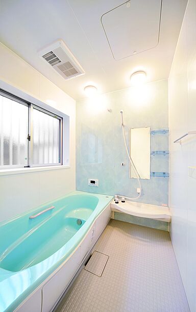 川木建設株式会社の施工事例「大人っぽさを感じる黒で統一された外観の家」の画像4