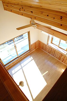 川木建設株式会社の施工事例「3層吹き抜け2階リビングの家」の画像2