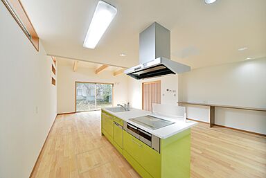 川木建設株式会社の施工事例「木の温もりを感じる平屋建ての家」の画像4