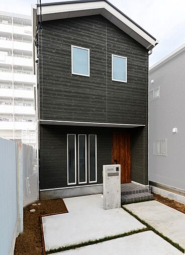 川木建設株式会社の施工事例「土間のあるレトロモダンな家」の画像