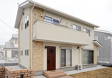 川木建設株式会社の施工事例「明るく開放感のある洋風な外観の家」の画像