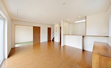 川木建設株式会社の施工事例「明るく開放感のある洋風な外観の家」の画像1