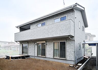 川木建設株式会社の施工事例「全室南向き、収納たっぷりの家」の画像