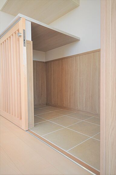 川木建設株式会社の施工事例「シンプルモダンな完全二世帯住宅」の画像3