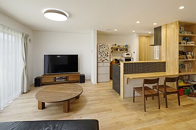 川木建設株式会社の施工事例「木の温もりがある家」の画像1