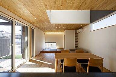 川木建設株式会社の施工事例「コの字型の中庭のある家」の画像1