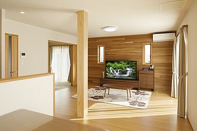 川木建設株式会社の施工事例「6寸角大黒柱とデザインウォールのある家」の画像1