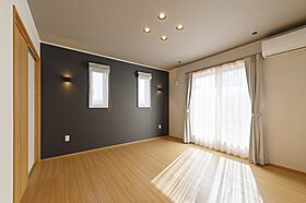 川木建設株式会社の施工事例「6寸角大黒柱とデザインウォールのある家」の画像3