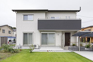 川木建設株式会社の施工事例「雲梯やのぼり棒がある、人を楽しませてくれる家」の画像