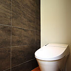 和風・和モダンスタイルのトイレ 一級建築士事務所ビー・ツーの事例画像