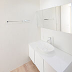 シンプルモダンスタイルの洗面所 一級建築士事務所ビー・ツーの事例画像