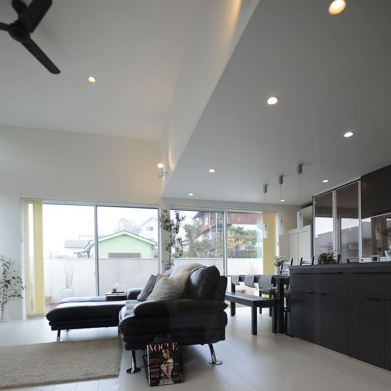 一級建築士事務所ビー・ツーの公式画像_リビング6