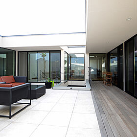 一級建築士事務所ビー・ツーの施工事例「仕事・趣味全て楽しむ。光と緑が癒すプライベートバルコニーある家(Case207)」の画像6