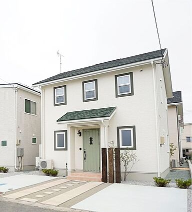 シュガーホーム盛岡店の施工事例「家事も収納も楽しくなる配色がかわいい家」の画像