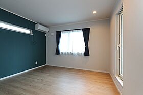 シュガーホームの施工事例「読書もできるカフェスペースのある家」の画像6