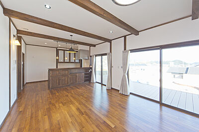 木の家スタイルのリビング 有限会社鳥越住建の事例画像