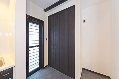 有限会社鳥越住建の施工事例「シンプルかつ機能的な平屋づくりの住宅」の画像9