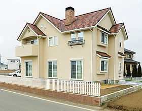 サンワ設計株式会社の施工事例「薪ストーブのある ぬくもりに包まれる家」の画像1