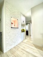 シンプルモダンスタイルの玄関 サンワ設計株式会社の事例画像