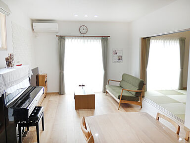 サンワ設計株式会社の施工事例「光と風に溢れた住まい コンサバトリーが我が家の中心に」の画像3