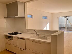 日動建設株式会社の施工事例「船橋市習志野 外観がかわいい家」の画像1