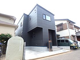 日動建設株式会社の施工事例「船橋市駿河台 木目を生かした家」のメイン画像