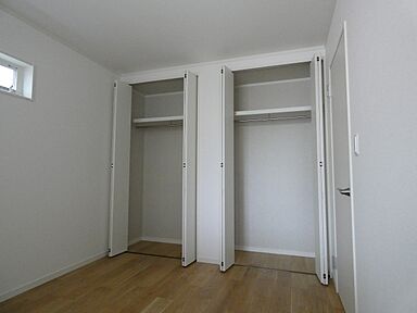 日動建設株式会社の施工事例「船橋市 狭小住宅 ビルトインガレージのある家」の画像3