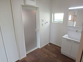 日動建設株式会社の施工事例「スタイリッシュなデザインと機能性の融合した外観」の画像5