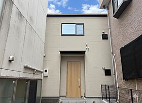 日動建設株式会社の施工事例「船橋市 モダンでシンプルな佇まいの家」のメイン画像