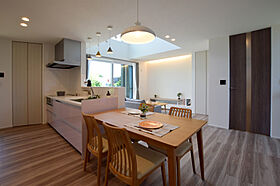 DETAIL HOME(ディテールホーム)の施工事例「大きな吹抜けと家事ラク動線のある家」の画像2