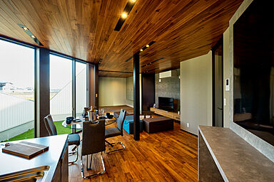 DETAIL HOME(ディテールホーム)の施工事例「景色を切り取った家」の画像2