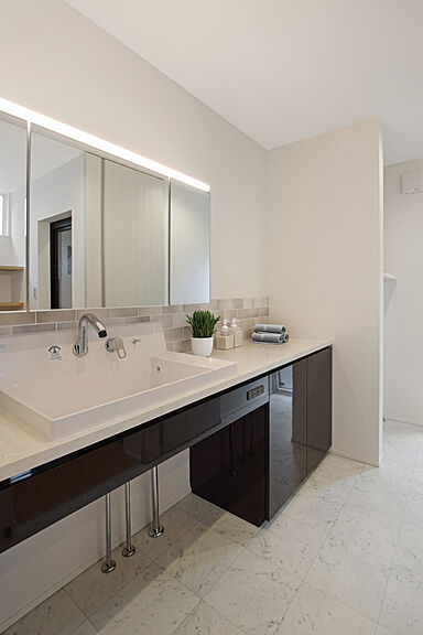 DETAIL HOME(ディテールホーム)の施工事例「非日常を楽しむホテルライクな住まい」の画像5