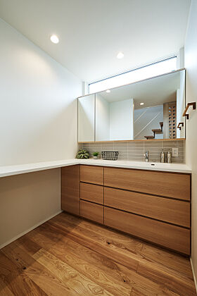 DETAIL HOME(ディテールホーム)の施工事例「素材を生かした機能美の住まい」の画像4