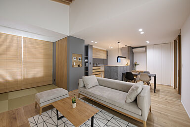 DETAIL HOME(ディテールホーム)の施工事例「暮らしの変化に順応する柔軟な間取り」の画像2