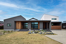 DETAIL HOME(ディテールホーム)の施工事例「何世代にも引き継がれていく2世帯住宅」のメイン画像